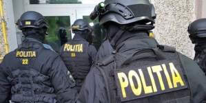 Octogenară sub control judiciar pentru trafic de cocaină