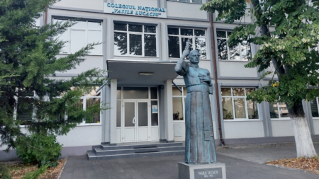 Două lucaciste s-au calificat în lotul extins la faza națională a Olimpiadei interdisciplinare „Cultură și spiritualitate românească”