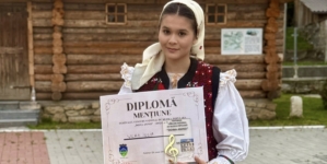 Iulia Ioana Vlad, premiată din nou – mențiune în cadrul Festivalului Concurs de Muzică Populară „Doina Aninei”