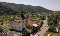 Biserica din Ferneziu a fost târnosită